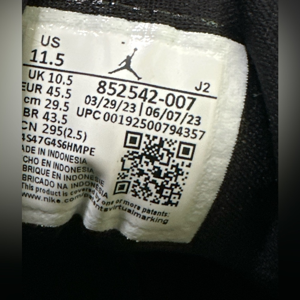 AIR JORDAN 1 RETRO MID SE PATENT BLACK GOLD Men's 11.5 - Picture 9 of 15